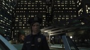 GTA V женщина-полицейский para GTA 4 miniatura 4