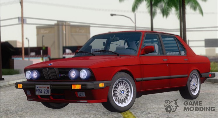 El BMW M5 NA-spec (US-spec) 1985