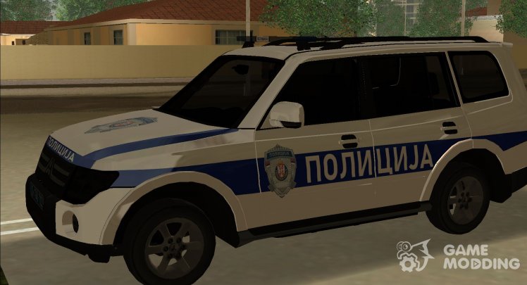 Mitsubishi Pajero Сербская полиция
