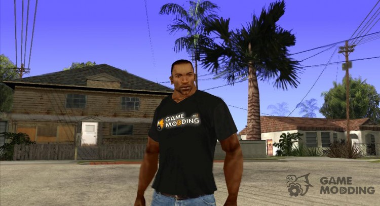CJ en la camiseta (GameModding) para GTA San Andreas