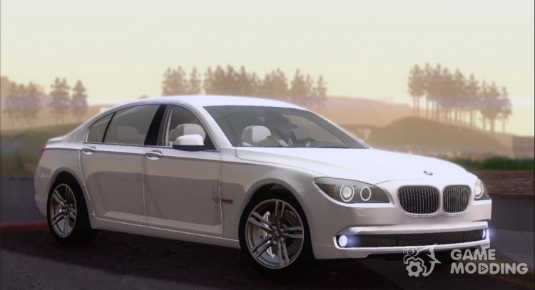 El BMW serie 7 F02 2012 para GTA San Andreas