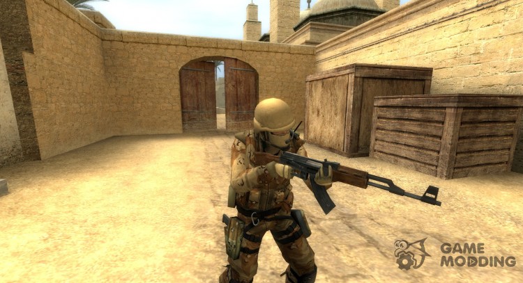 De forma predeterminada, ct_urban con el camuflaje del desierto (beta 0.1) para Counter-Strike Source