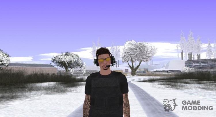 Skin GTA Online в наушниках и бронежелете для GTA San Andreas