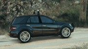 2009 Mercedes-Benz ML63 AMG FBI 2.0 для GTA 5 миниатюра 5