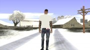 Skin GTA Online в футболке кулак para GTA San Andreas miniatura 5