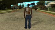 Белая майка перед столом para GTA San Andreas miniatura 2