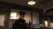 GTA V женщина-полицейский para GTA 4 miniatura 2