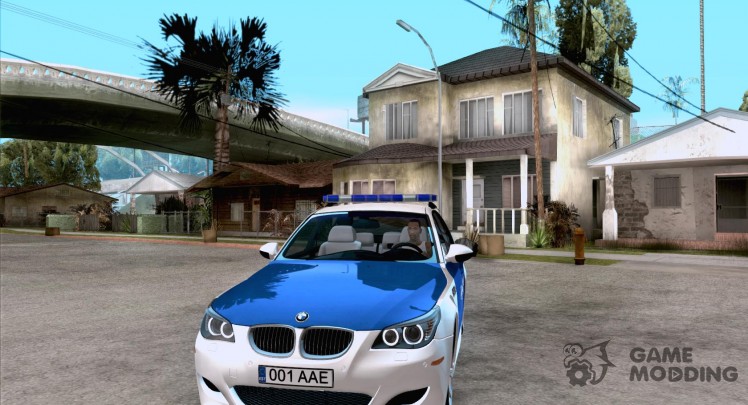 BMW 5-er de la policía