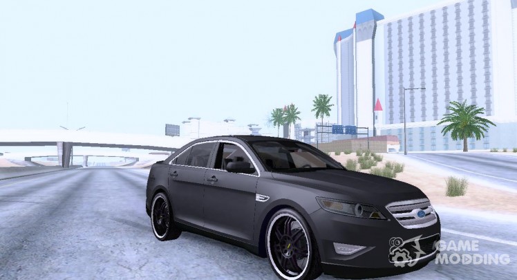 Ford Taurus SHO 2011