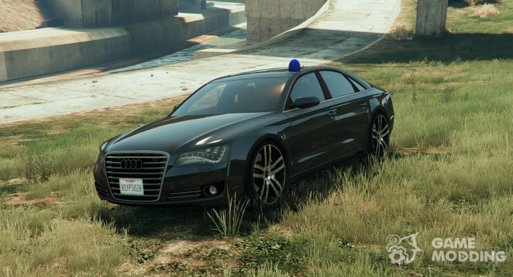 Audi A8 con sirena beta