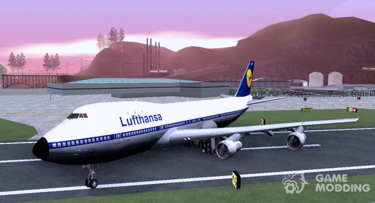 The Boeing 747-100 Lufthansa