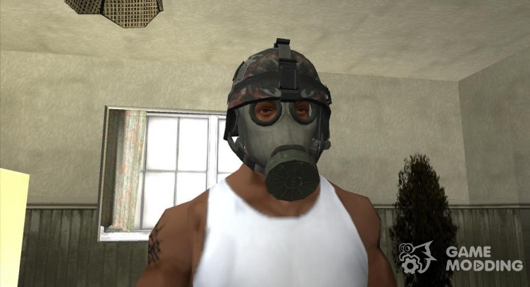 Militar de la máscara de gas