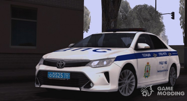 El Toyota Camry de la policía de tráfico