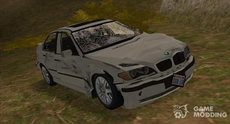 BMW 325i разбитая