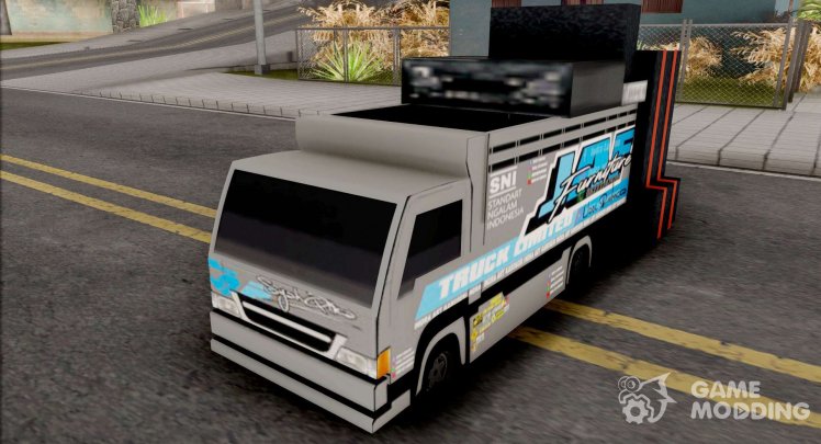 Mitsubishi Canter with Sound System