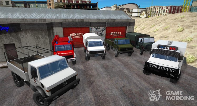 Pack of Mercedes-Benz Unimog cars