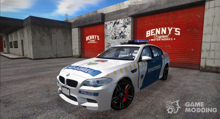 BMW M5 (F10) - policía Húngara