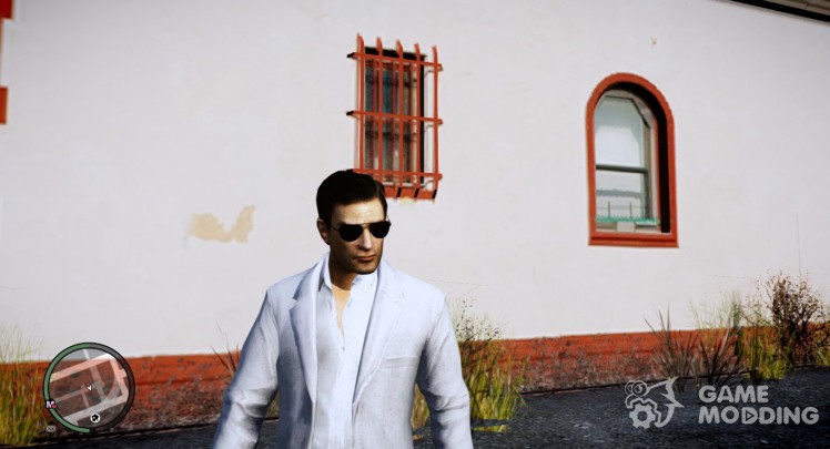 Вито из Mafia II в белом костюме