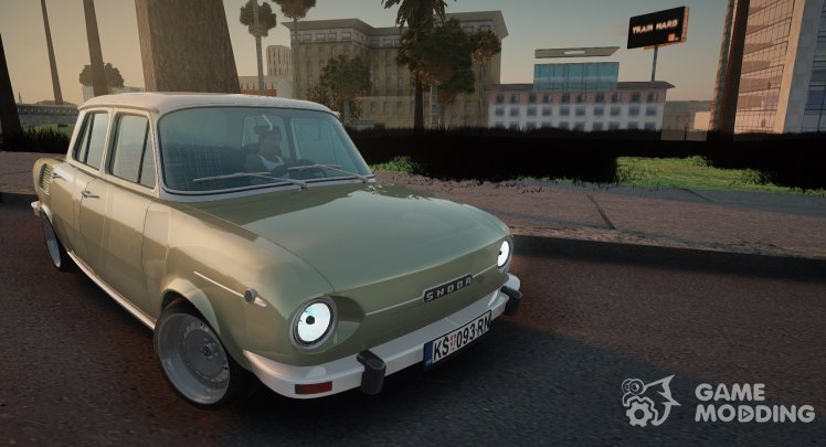 Skoda 100