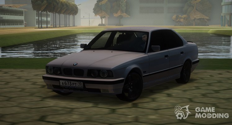 BMW 525i SmotraCR
