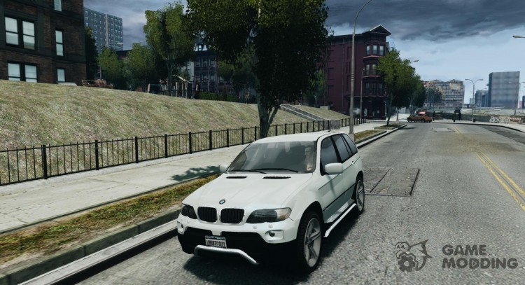 BMW X5 (E53f) 2004 для GTA 4