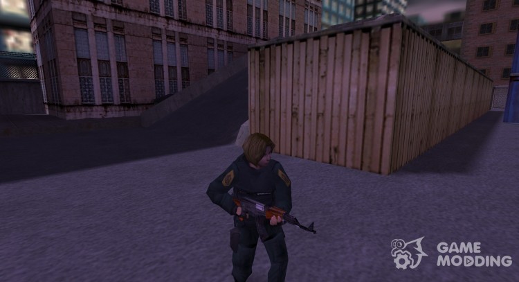 Женский полицейский (зеленая униформа) для Counter Strike 1.6