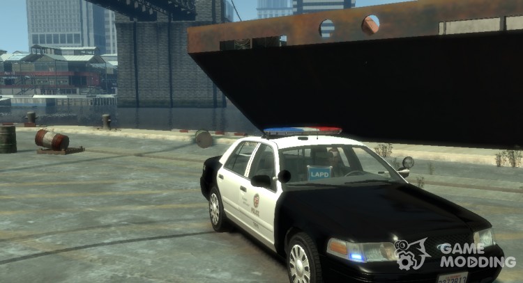 El Ford Crown Victoria, de la policía de los ángeles para GTA 4