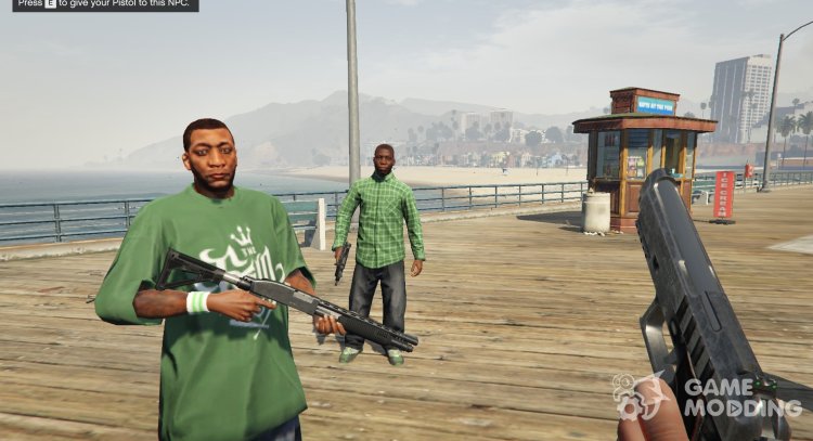 Give your weapon to any NPC v1.1 for GTA 5