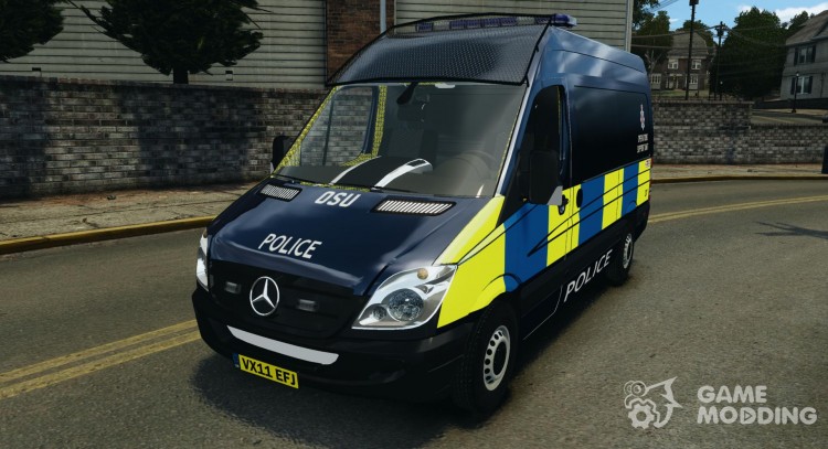 Mercedes-Benz Sprinter policía [ELS] para GTA 4