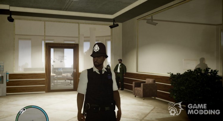 Полицейская униформа Великобритании для GTA 4