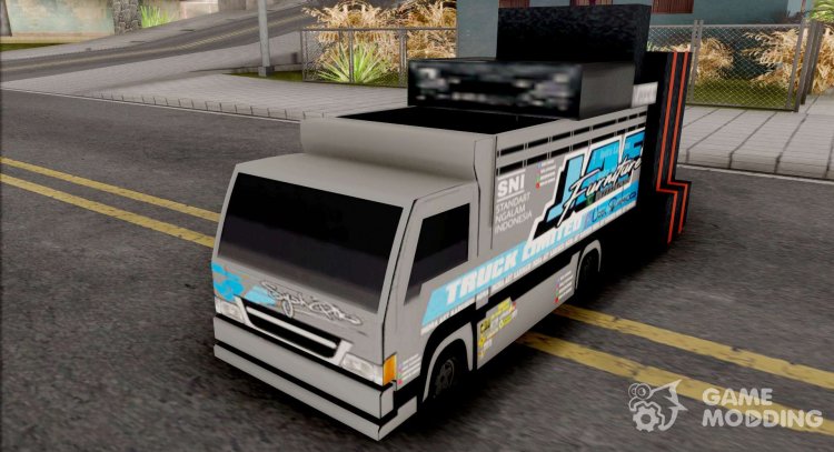 Mitsubishi Canter with Sound System