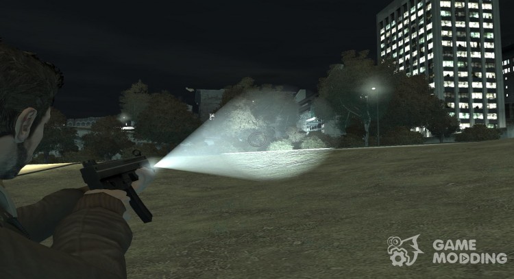 Flashlight 4 Weapons v1.0 para GTA 4
