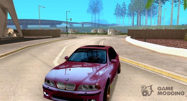 El BMW M5 street para GTA San Andreas