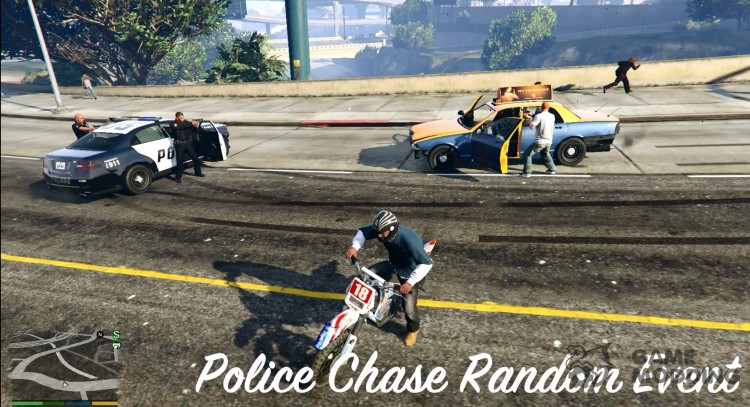 Police pursue the criminals for GTA 5