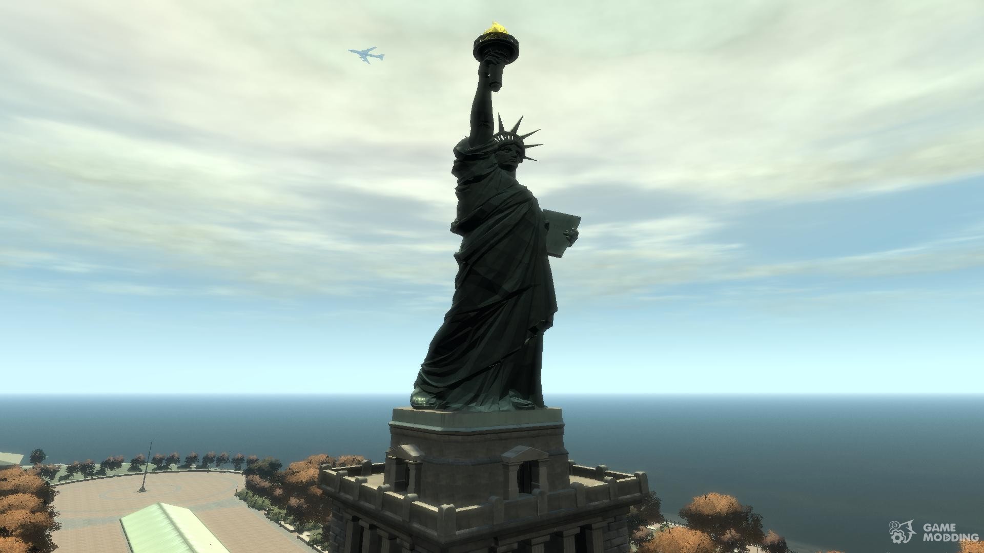 Статуя свободы сзади
